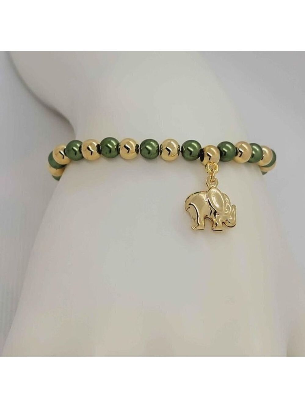 Brand New Brazilian 18k Gold Filled Elephant Green Beaded Bracelet